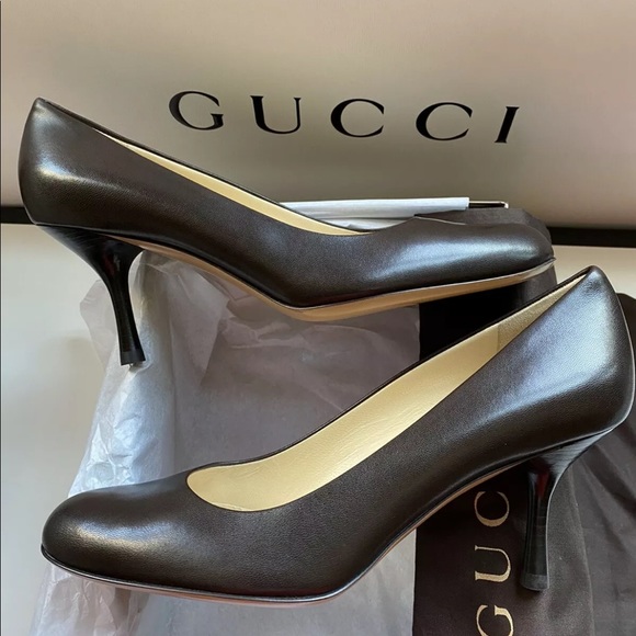 Classic Gucci Brown Leather Kitten Heel Pumps - Picture 1 of 3